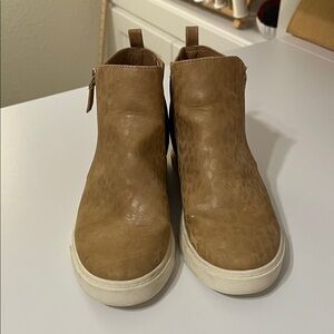 Vince Camuto Tan Kids Boots